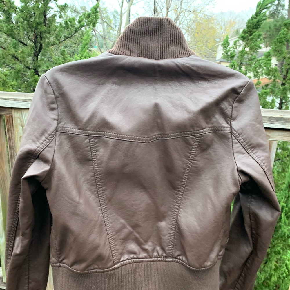 Jacket - Picture 3 of 4